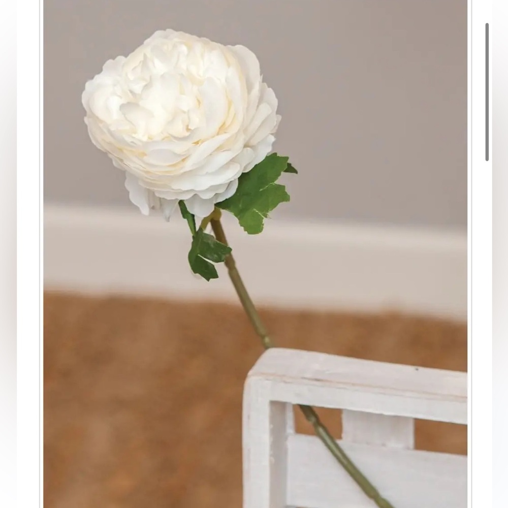White Faux Peony‎ Stem | 11” Realistic Artificial Flower